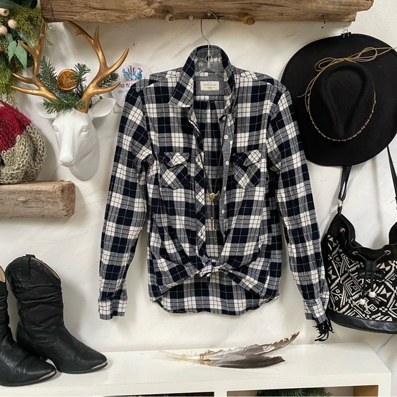 Western plaid flannel shirt w cabin cottage core resort country vibe - Picture 13 of 14